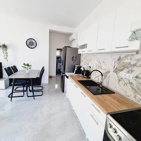 Marina Centar Apartment