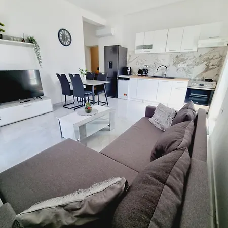 公寓式酒店 Marina Centar 维尔