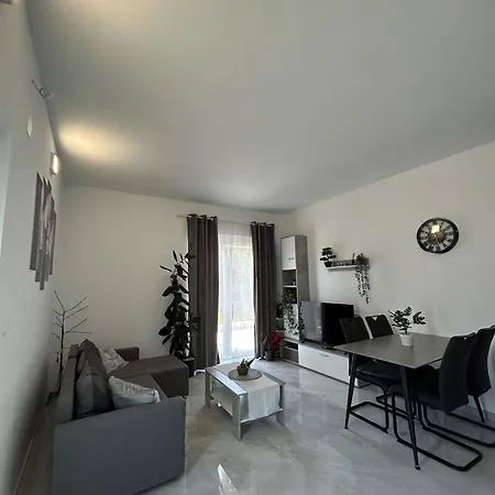 Marina Centar 아파트 *