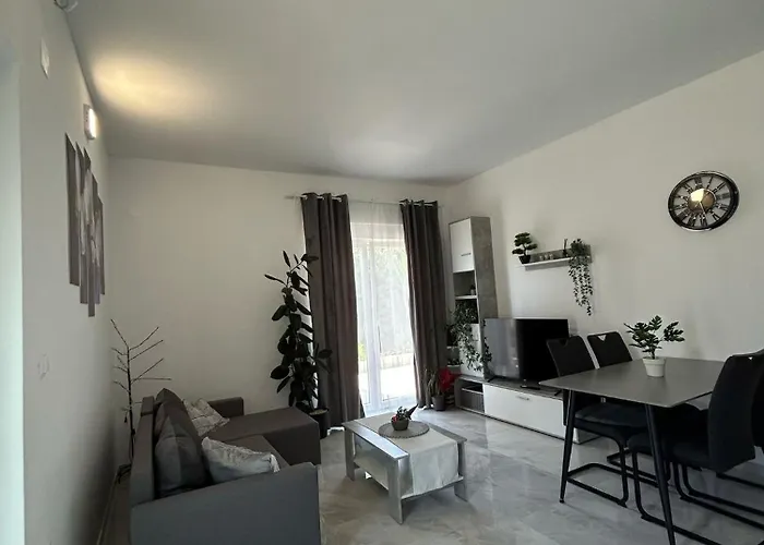 Апартаменты Marina Centar Вир