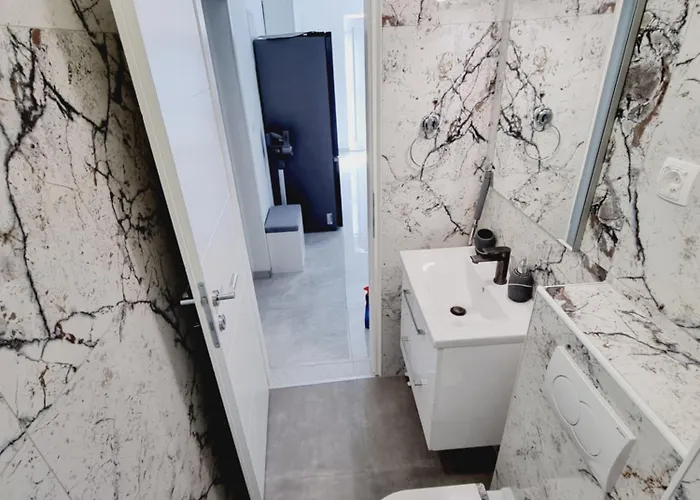 Marina Centar * Вир